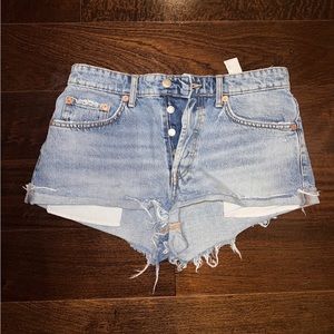ZARA - SIZE 6 - BLUE DENIM JEAN SUMMER SHORTS